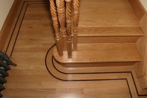 Solid Oak Strip flooring in narrow width with borders